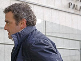 Javier de Pedro accede a los juzgados de San Sebastián en una imagen de archivo.