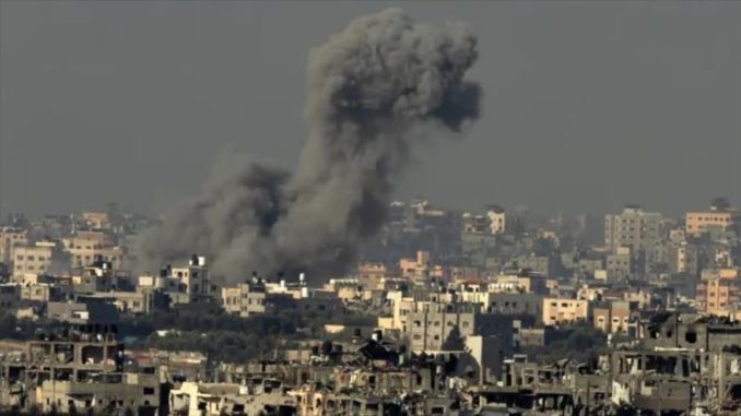Ejército israelí reanuda sus ataques a Gaza tras vencimiento de tregua.