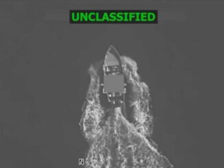 Captura del vídeo del momento de ataque de las fuerzas de EE.UU. a un bote en el océano Pacífico, 15 de diciembre 2025.
